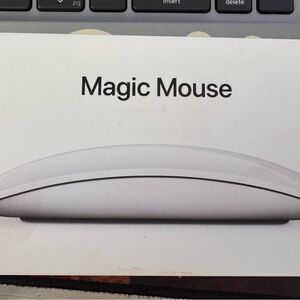 Apple Magic Mouse - White